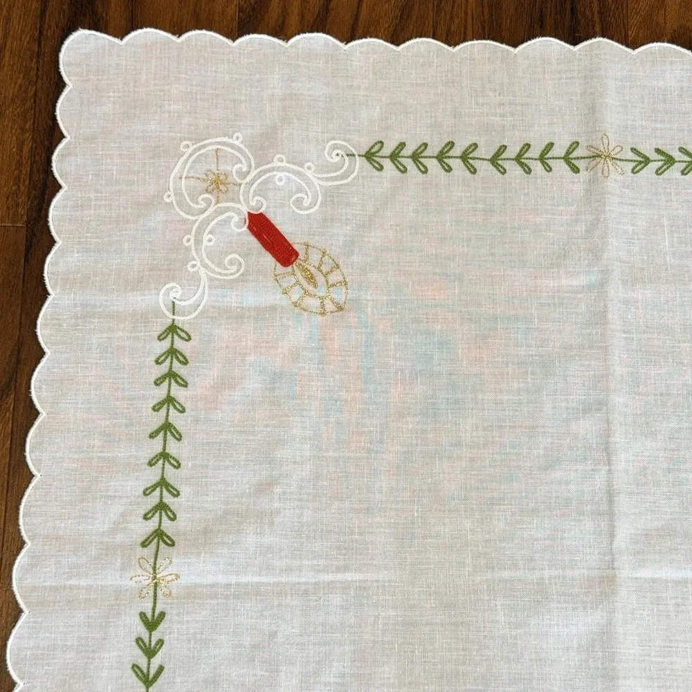 VTG Card Table Tablecloth Topper Embroidered Linen Cutwork Holiday Decor Candle‎
